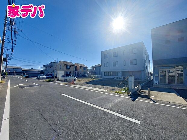 住宅ローンにご不安のあるお客様も、まずはお気軽にご相談下さい。お客様に最適な資金計画と金融機関をご案内いたします。