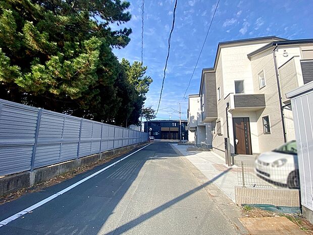 前面道路：西側約5.4ｍ幅