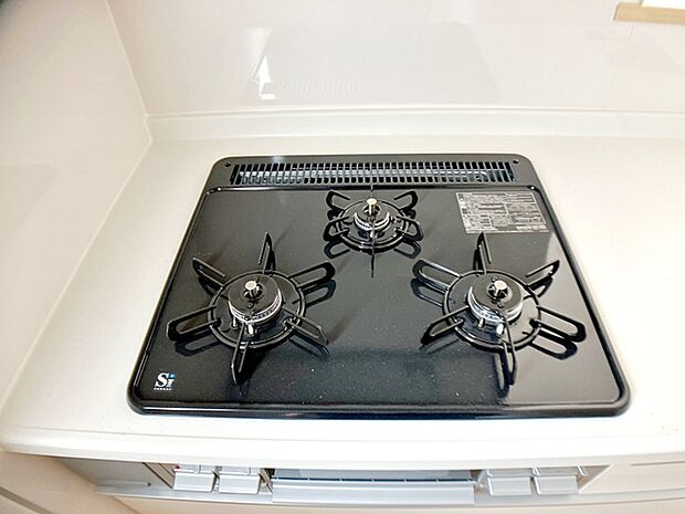 三口コンロでお料理のスピードアップ!