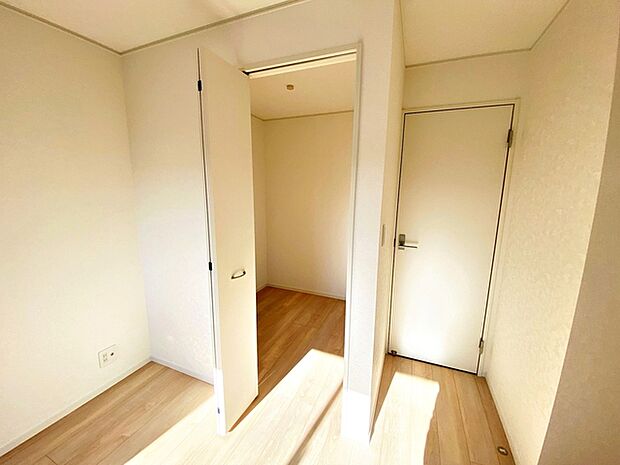 【WIC】 WICは洋服、帽子、バッグなど全て収納可能!お部屋がスッキリ整理整頓できます!