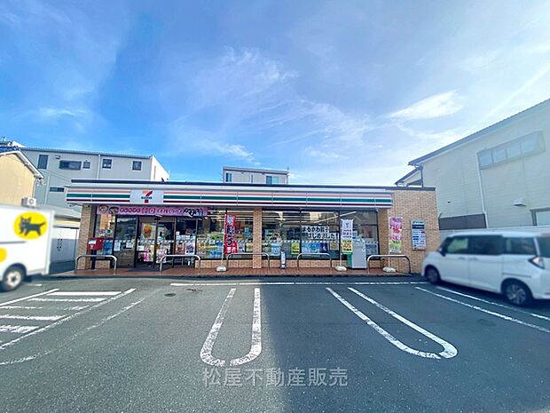 セブンイレブン浜松龍禅寺町店(350m)