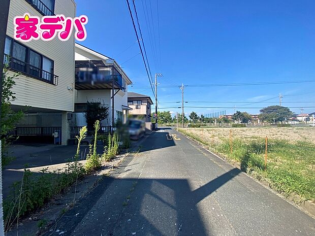 前面道路:西側約4.9m幅