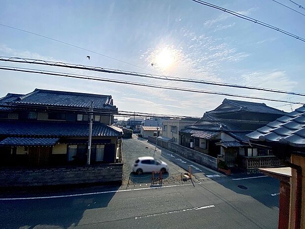 閑静な街並みの眺めは、心も体も落ち着きますね。  