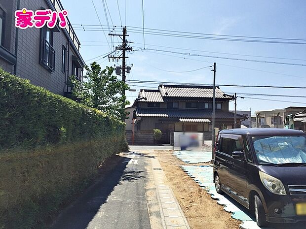 前面道路：東側約2.4ｍ幅