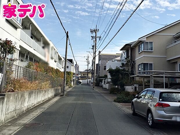 前面道路：南側約5.51ｍ幅