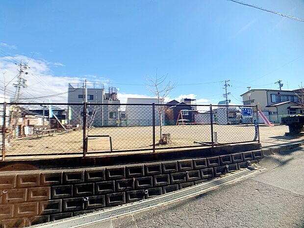 鴨江公園（740m）