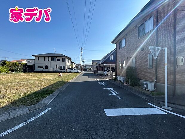 前面道路：西側約6ｍ幅