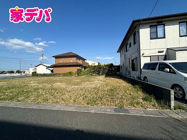 【3号棟】地域に密着した不動産販売でお客様のニーズに、経験豊富なスタッフが柔軟にご対応させて頂きます。