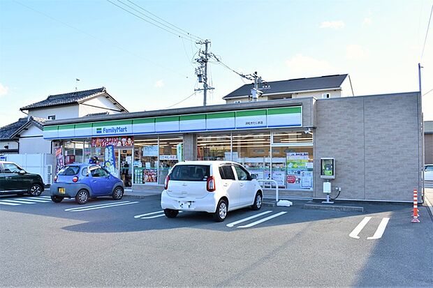 ファミリーマート浜松きたじま店(460m)