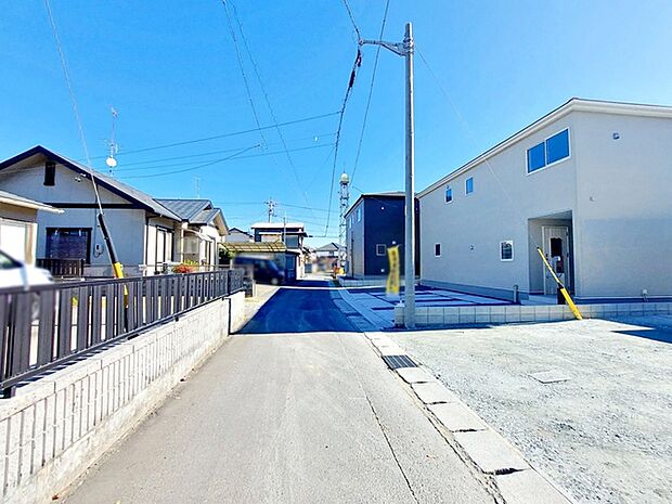 前面道路：北側約3.2ｍ幅