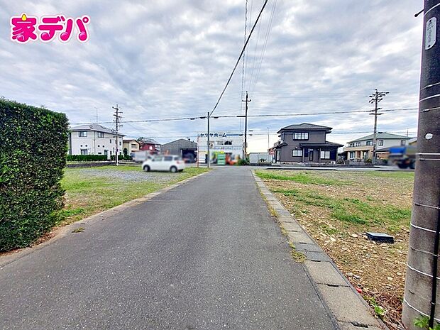 前面道路：南側約5ｍ幅