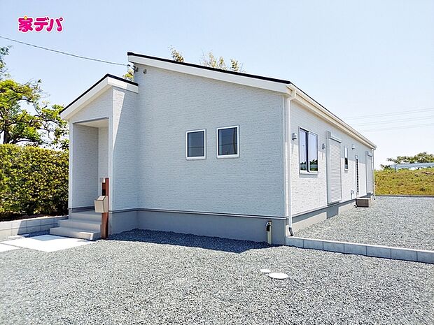 完成しました！現地や周辺環境も一緒にご確認いただけます。お気軽にお問合せください。 
