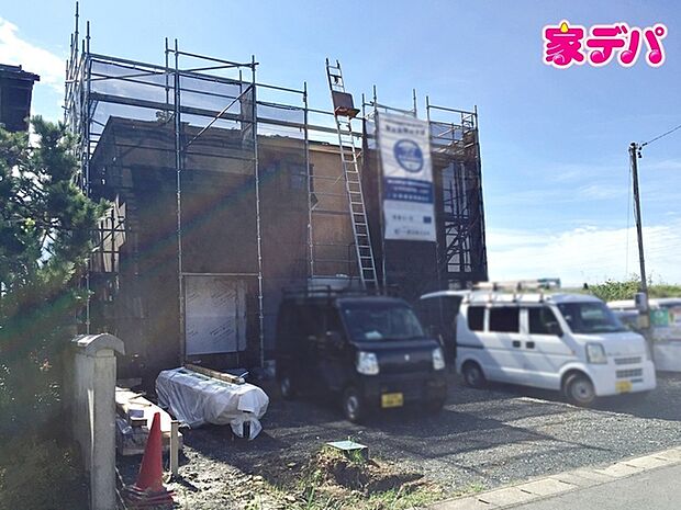 住宅ローンにご不安のあるお客様も、まずはお気軽にご相談下さい。お客様に最適な資金計画と金融機関をご案内いたします。