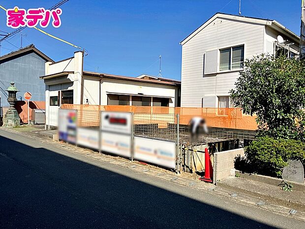 基礎工事中です。ご見学希望のお客様につきましては同型同仕様の物件にご案内いたします