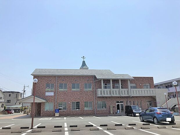 こうのとり保育園(590m)