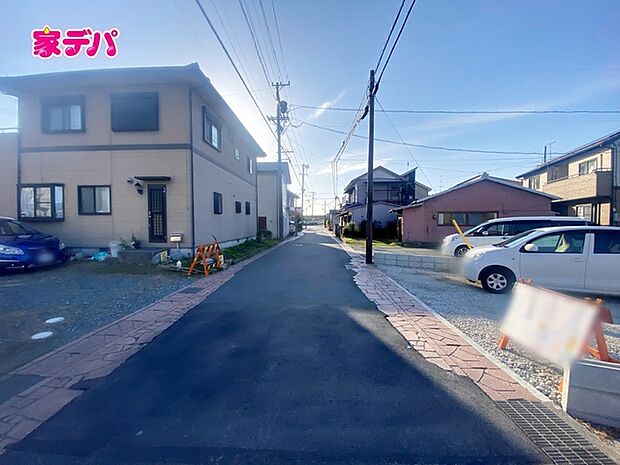 前面道路:南側約5m幅