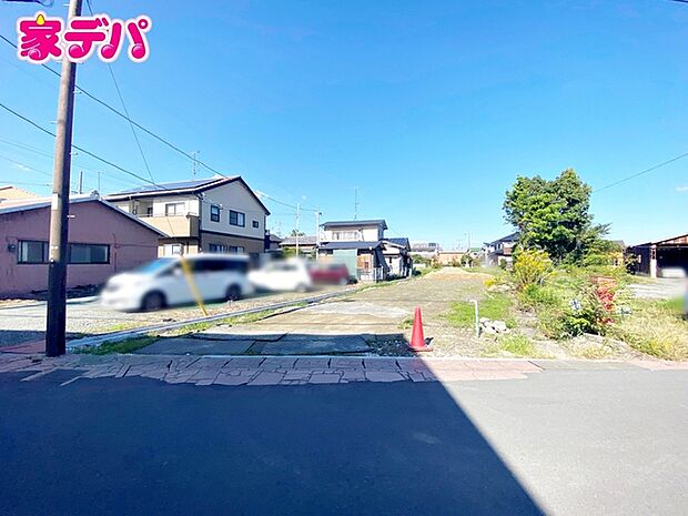 住宅ローンにご不安のあるお客様も、まずはお気軽にご相談下さい。お客様に最適な資金計画と金融機関をご案内いたします。
