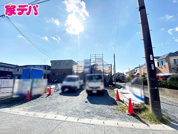 【1号棟】上棟しました! ・長期優良住宅 ・平屋建て住宅 ・整形地 ・4LDK+フリースペース2帖 ・LDK16帖、隣接洋室5.16帖 ・全居室収納完備 ・全居室WIC完備 ・シューズクローク
