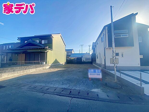 住宅ローンにご不安のあるお客様も、まずはお気軽にご相談下さい。お客様に最適な資金計画と金融機関をご案内いたします。