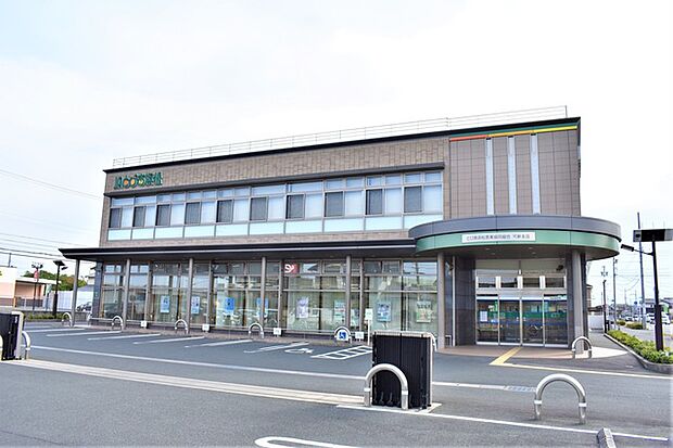 JAとぴあ浜松　可新支店（680m）