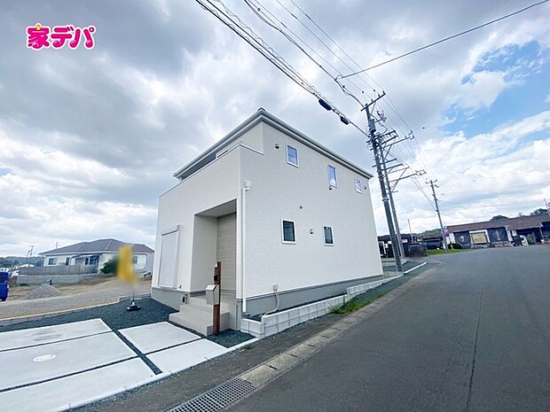 完成しました!地域に密着した不動産販売でお客様のニーズに、経験豊富なスタッフが柔軟に対応させていただきます。