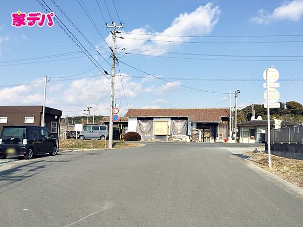 前面道路：北東側約9.9ｍ幅