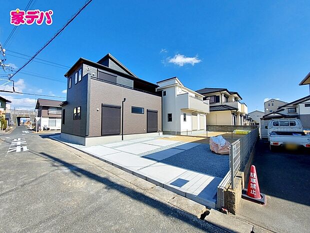 知識豊富なスタッフが各種オプションや住宅ローンのご相談にご対応致します。