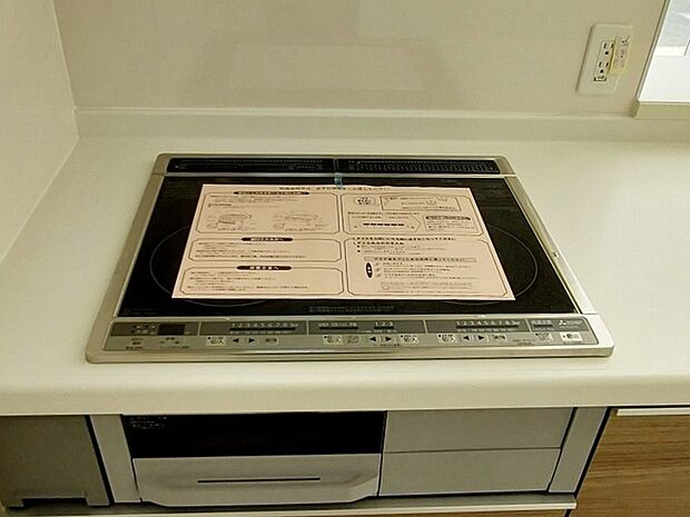 お手入れ簡単なIHコンロ。