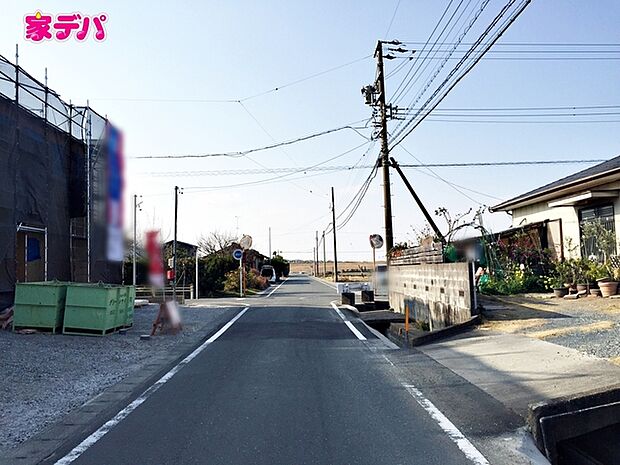 前面道路：北側約4.4ｍ幅