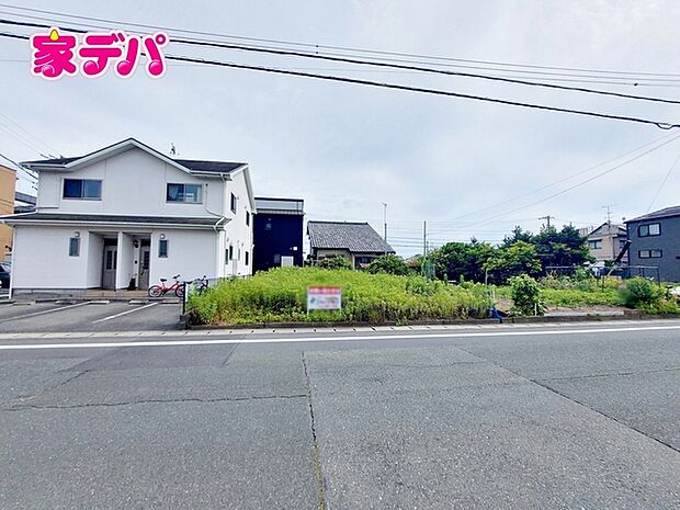 住宅ローンにご不安のあるお客様も、まずはお気軽にご相談下さい。お客様に最適な資金計画と金融機関をご案内いたします。