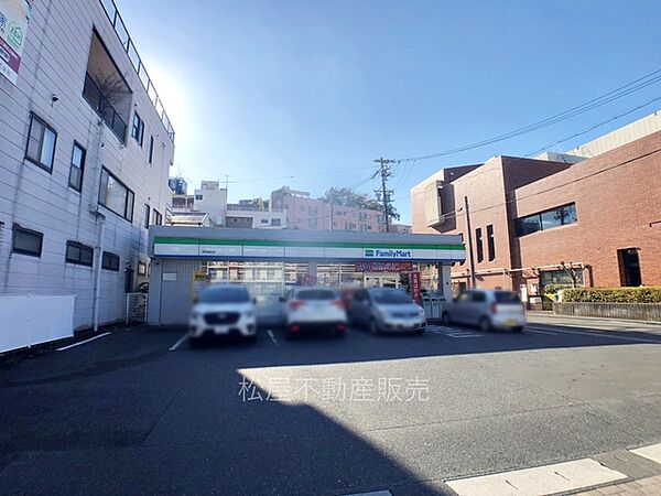 ファミリーマート浜松城北店（310m）