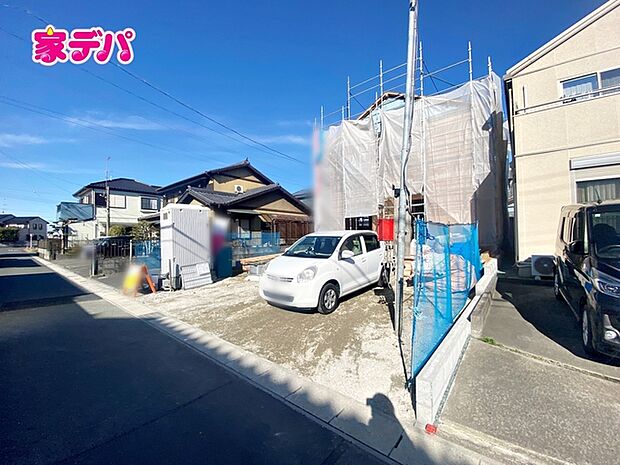 住宅ローンにご不安のあるお客様も、まずはお気軽にご相談下さい。お客様に最適な資金計画と金融機関をご案内いたします。