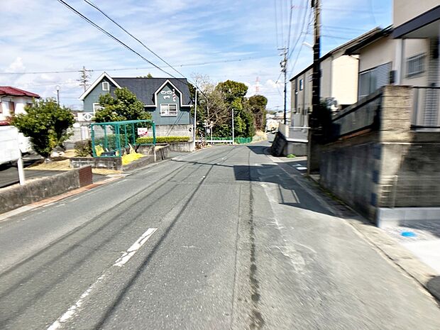 前面道路:北側約7.9m幅