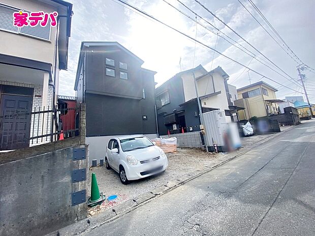 住宅ローンにご不安のあるお客様も、まずはお気軽にご相談下さい。お客様に最適な資金計画と金融機関をご案内いたします。