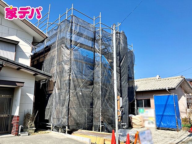 上棟しました。ご見学希望のお客様につきましては同型同仕様の物件にご案内いたします