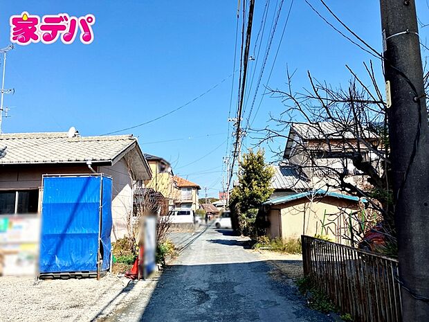 前面道路:東側約2.7m幅(セットバックあり)