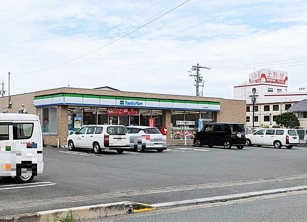 ファミリーマート浜松上島北店（790m）