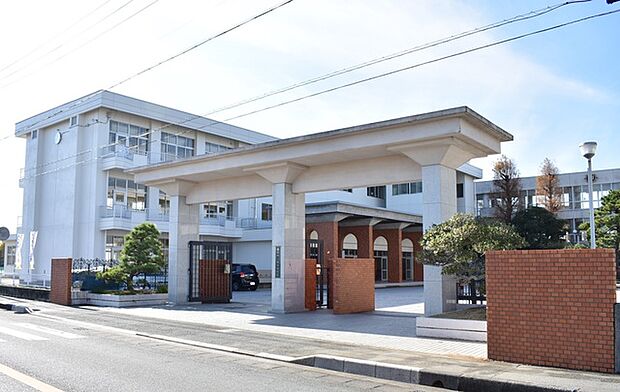 竜洋中学校(2030m)