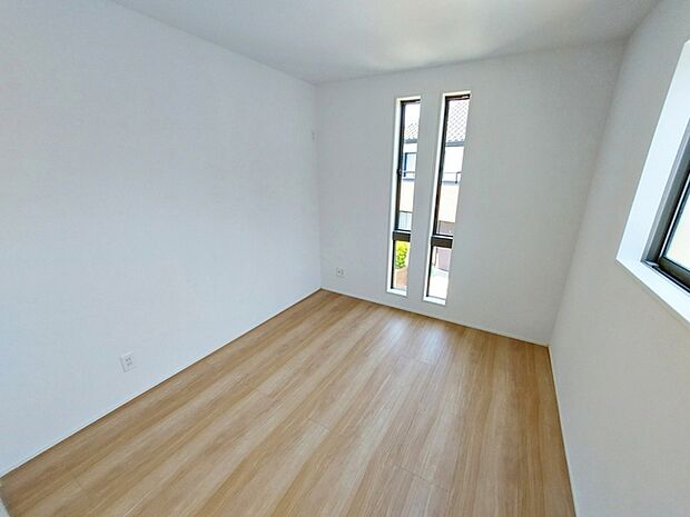 【洋室5.25帖】 お子様にとっての初めての「自分の部屋」。学習机やベッドの配置もラクラクです。 