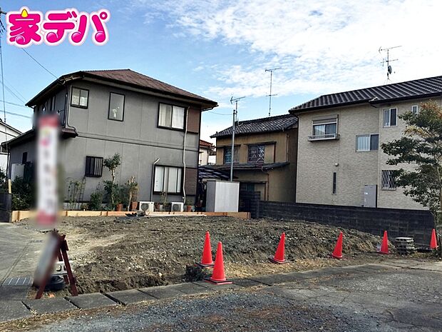 【1号棟】建築予定地です! ・4LDK ・LDK17帖、隣接洋室4.37帖 ・全居室収納完備 ・ファミリーククローゼット ・パントリー ・2部屋からアクセスできるバルコニー ・並列駐車場2台可