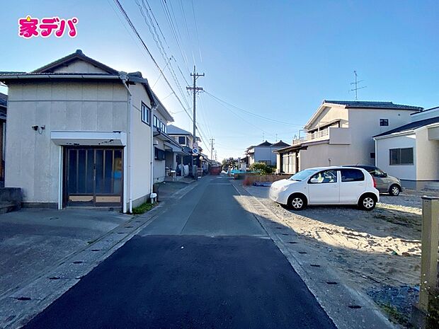 前面道路：南側約4.2ｍ幅