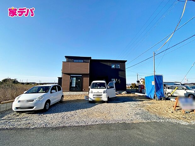 住宅ローンにご不安のあるお客様も、まずはお気軽にご相談下さい。お客様に最適な資金計画と金融機関をご案内いたします。