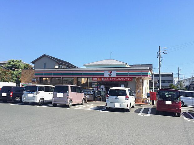 セブンイレブン　磐田国府台店（370m）