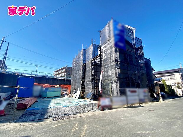 上棟しました。ご見学希望のお客様につきましては同型同仕様の物件にご案内いたします