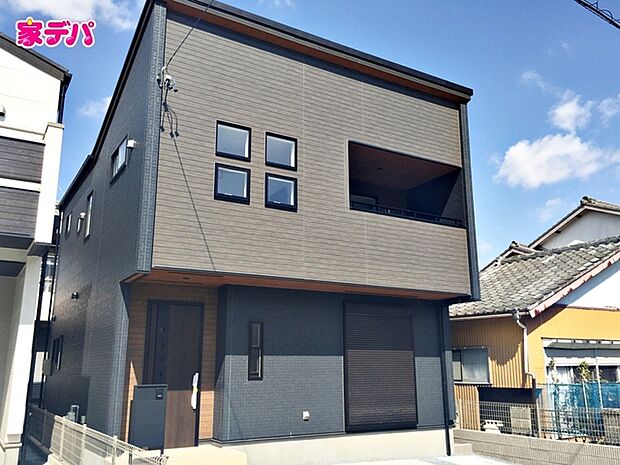 知識豊富なスタッフが各種オプションや住宅ローンのご相談にご対応致します。