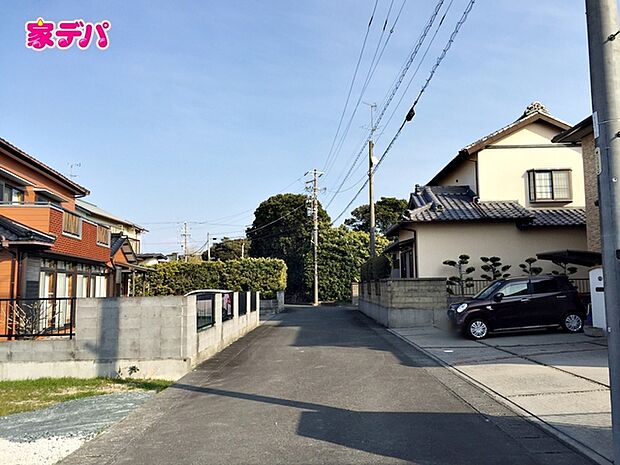 前面道路：南側約5ｍ幅