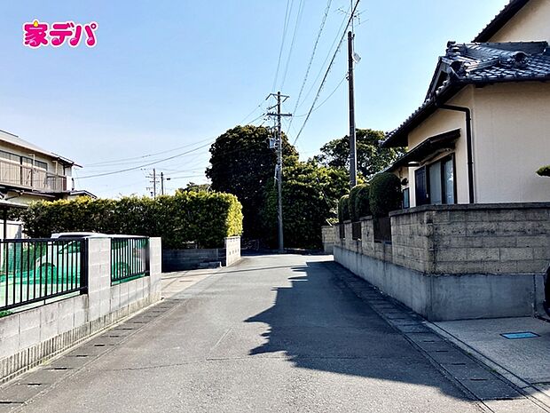 前面道路:南側約5m幅