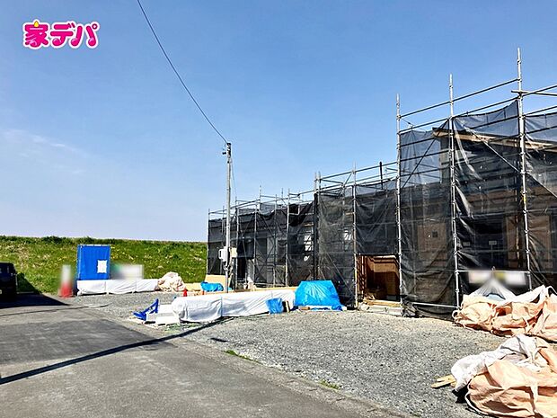 【新築分譲全2棟】ご成約キャンペーン実施中。詳細はスタッフまでお問合せ下さい。(奥の建物になります)