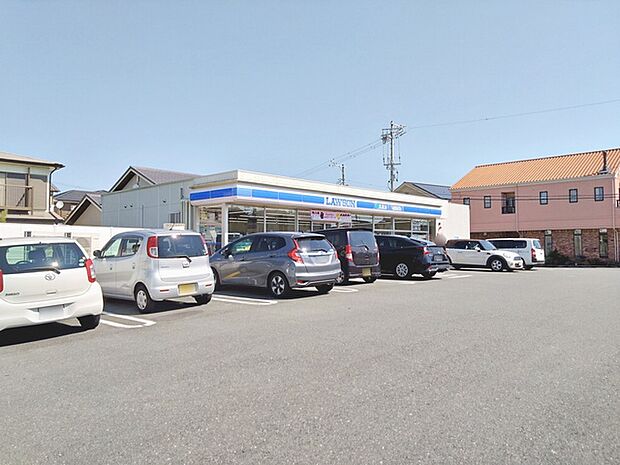 ローソン 浜松西伝寺(550m)
