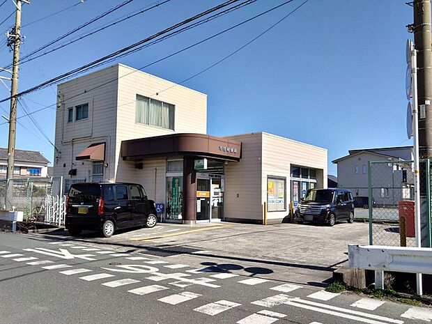 市野郵便局（1850m）